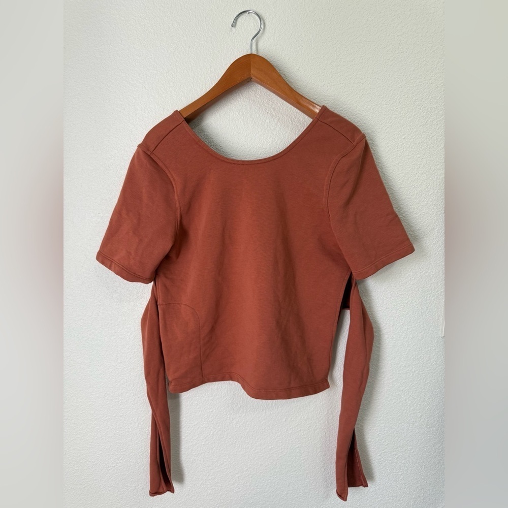 Nike Brown Terracota Short Sleeve Top With Tie Women’s Size Medium